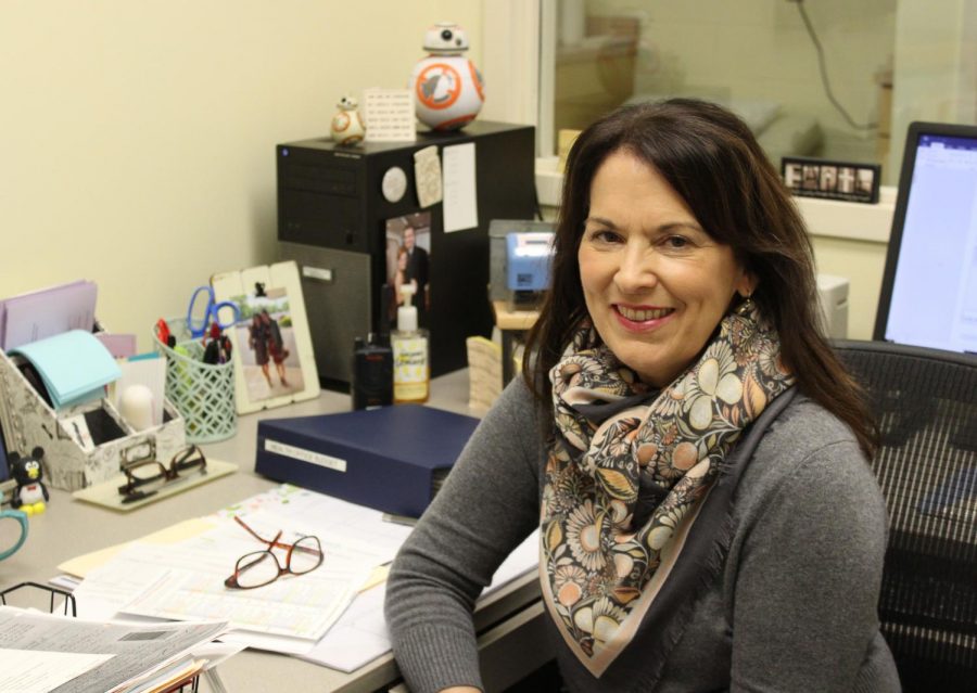 Nurse Neals comforting smile makes students feel better
